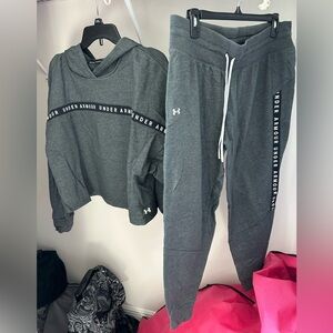 Under Armour Sweatsuit
